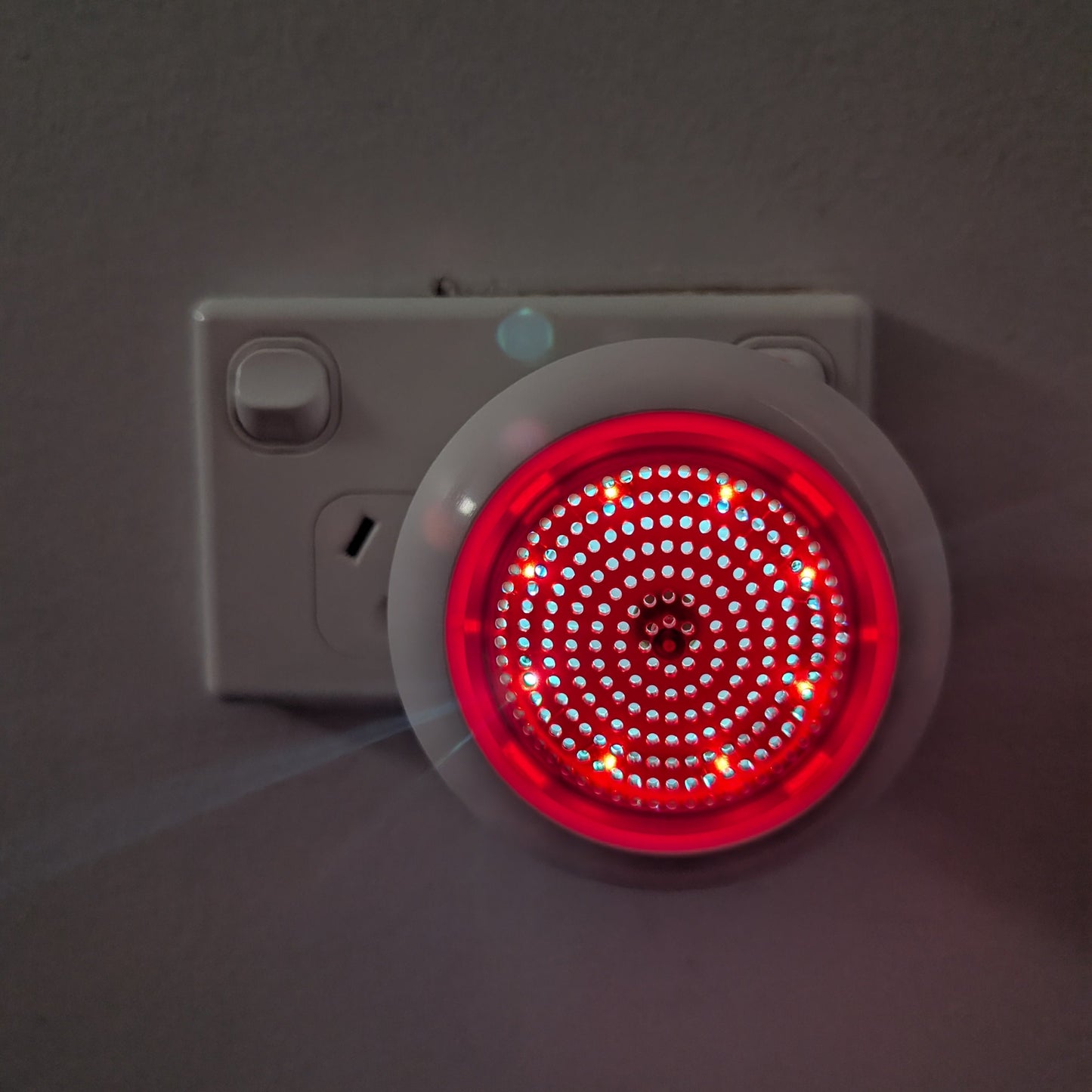 zigbee-smart-siren-strobe-light